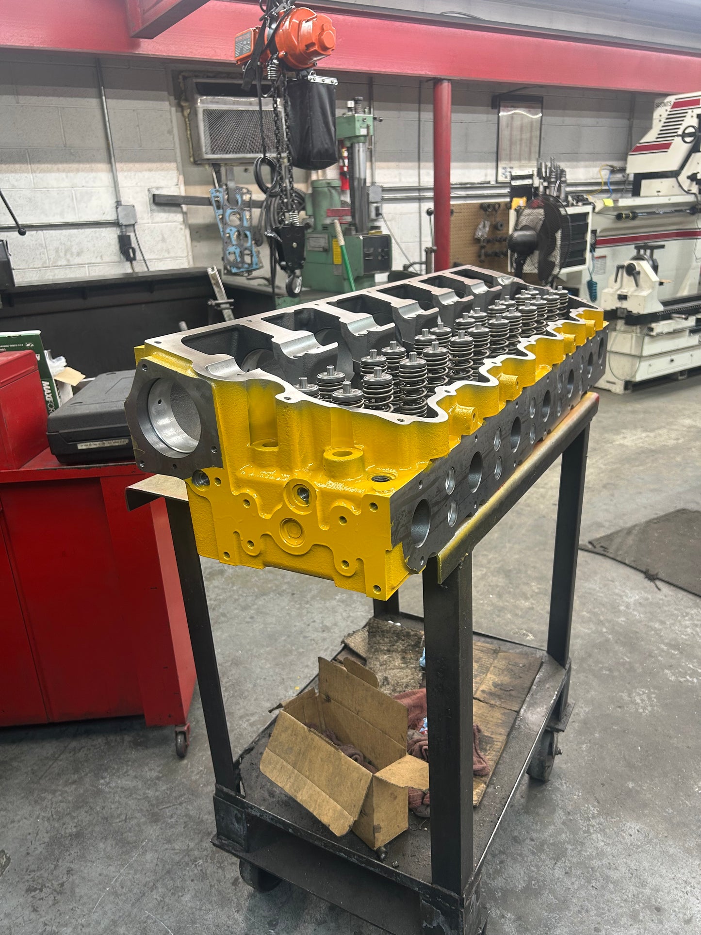 New c15 cat cylinder head